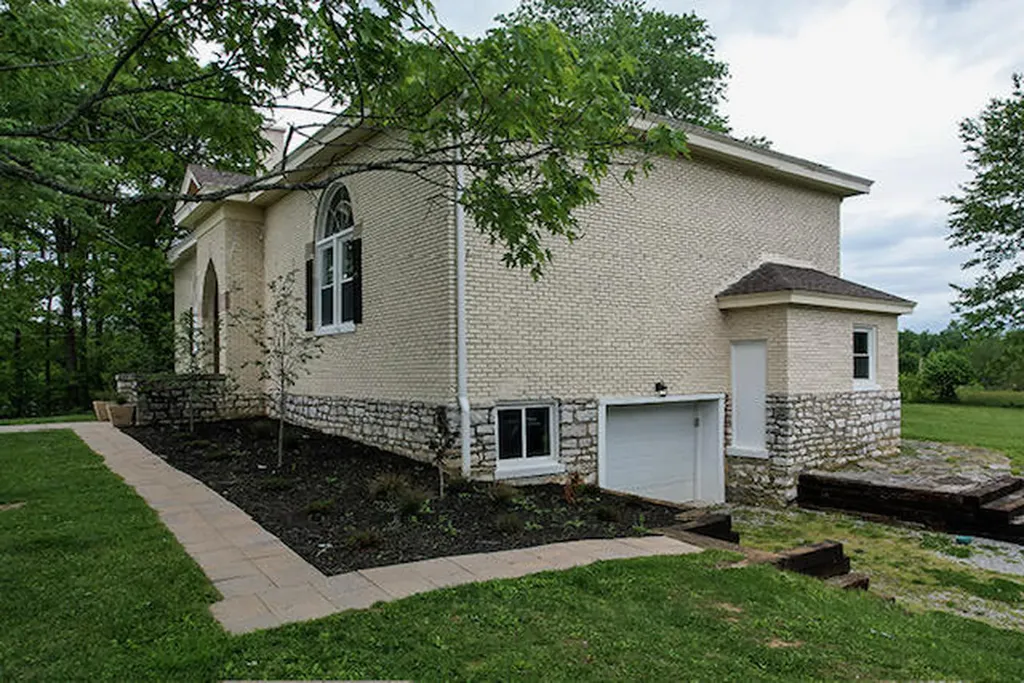 1678 Little Hickman Road Nicholasville KY 40356