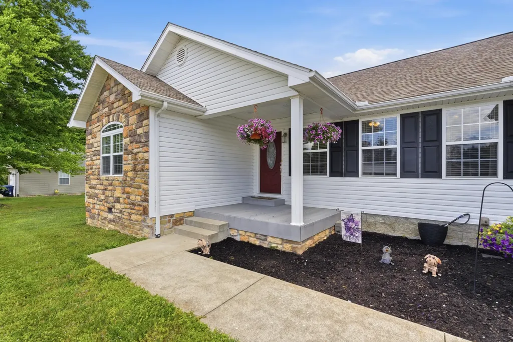 413 Talon Trail London KY 40744
