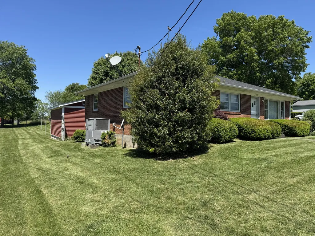 206 Pea Ridge Road Frankfort KY 40601