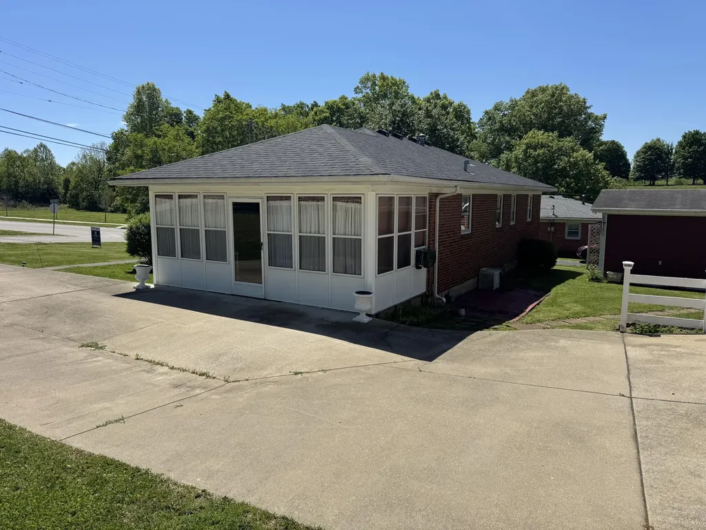 206 Pea Ridge Road Frankfort KY 40601
