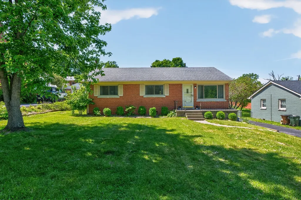 103 Richardson Street Midway KY 40347