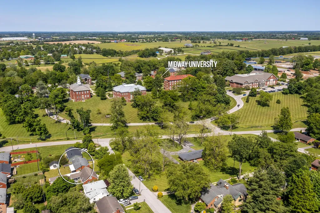 103 Richardson Street Midway KY 40347