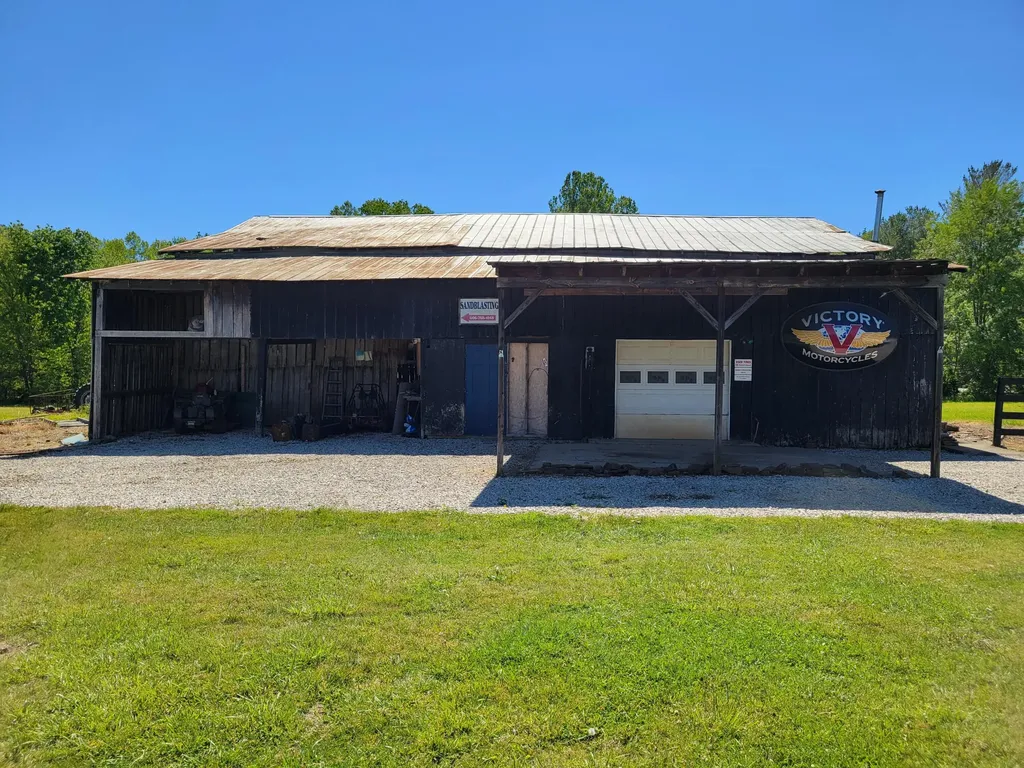 929 Pine Grove Road Olympia KY 40358