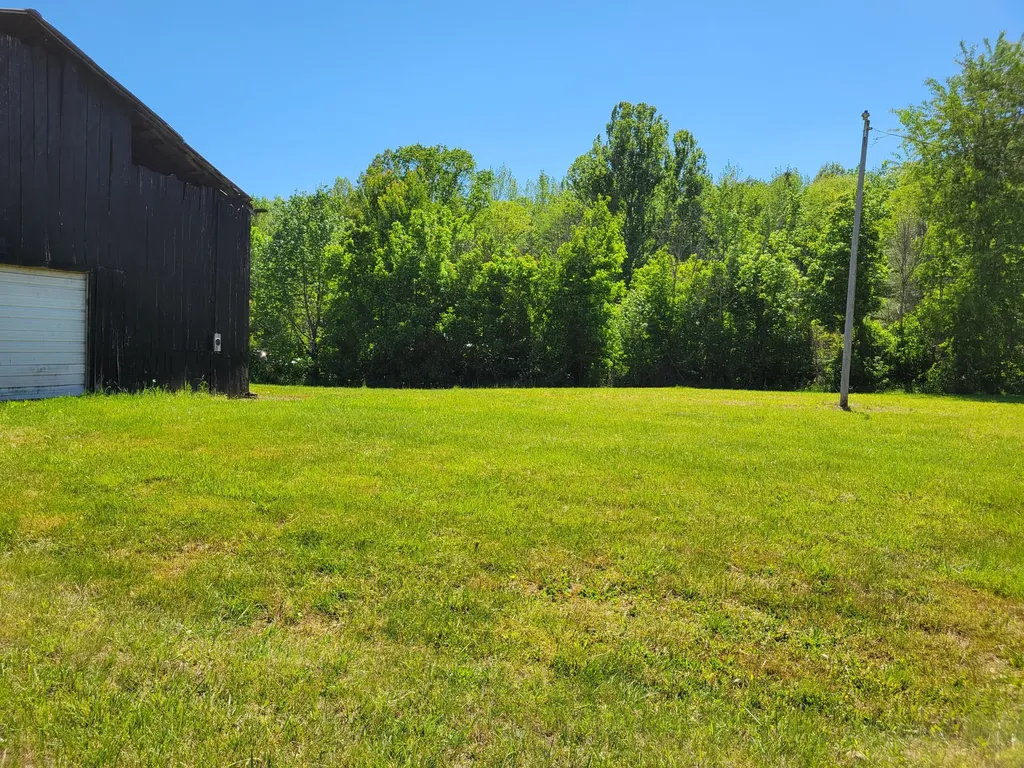 929 Pine Grove Road Olympia KY 40358