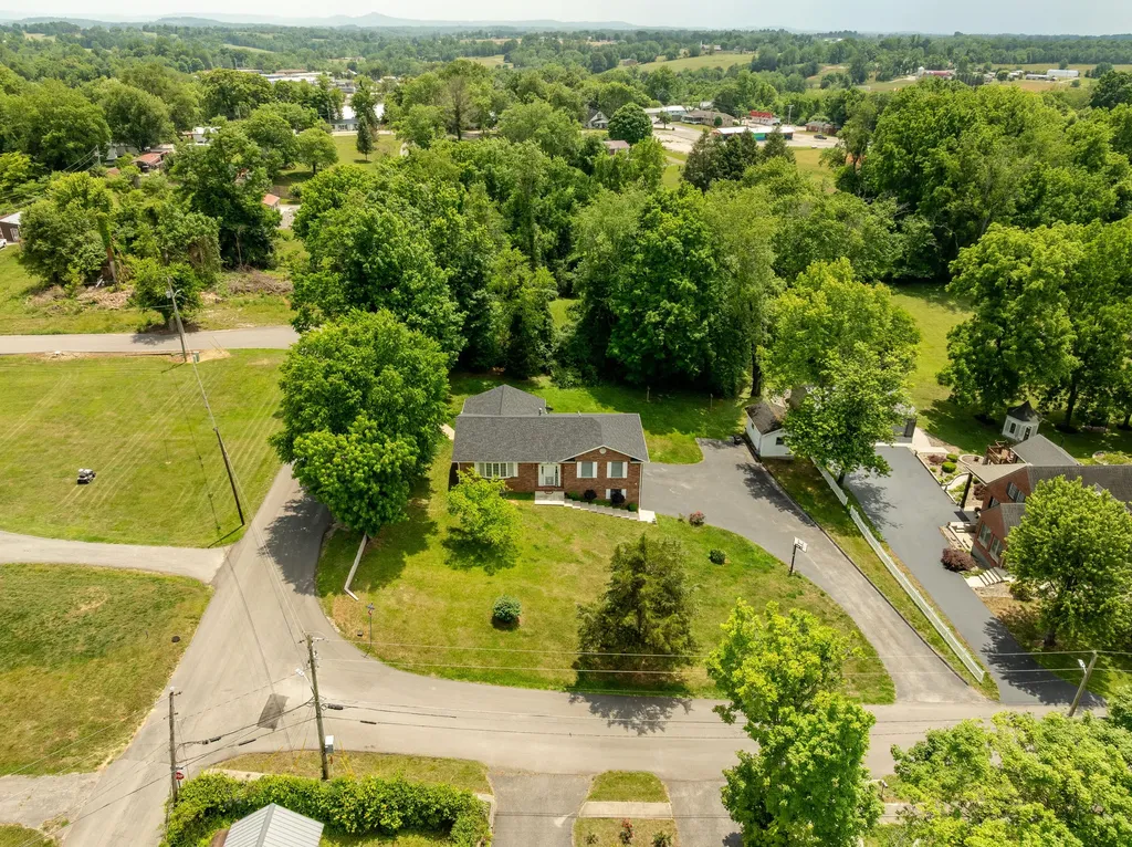 315 Lovelace Street Albany KY 42602