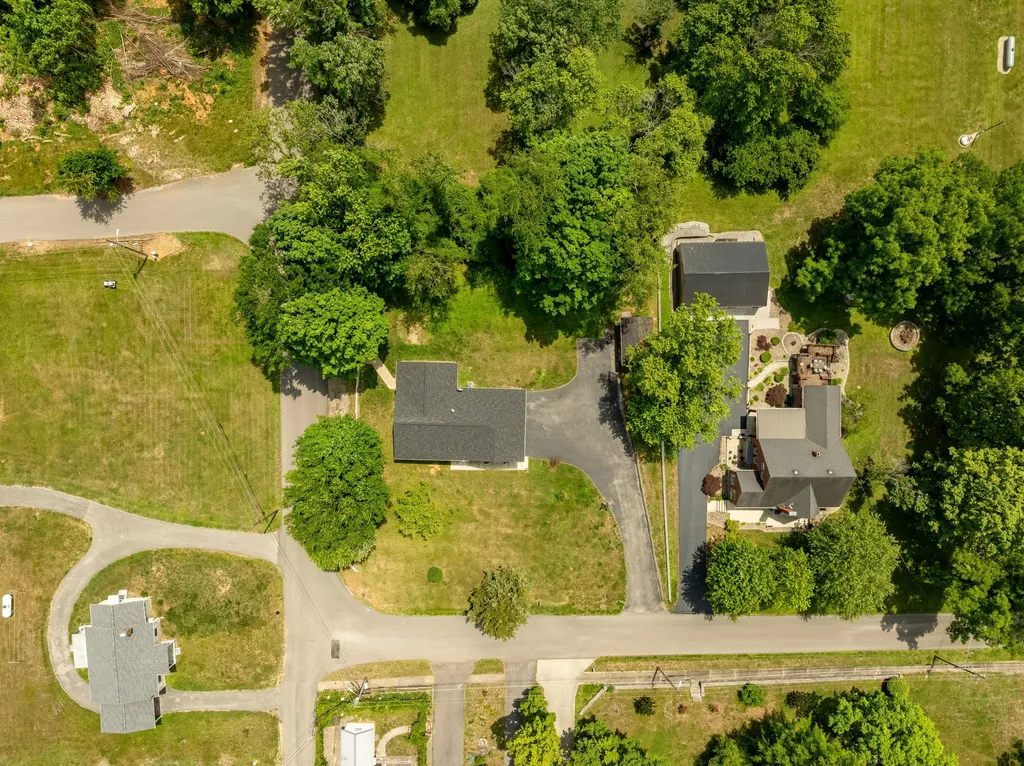315 Lovelace Street Albany KY 42602