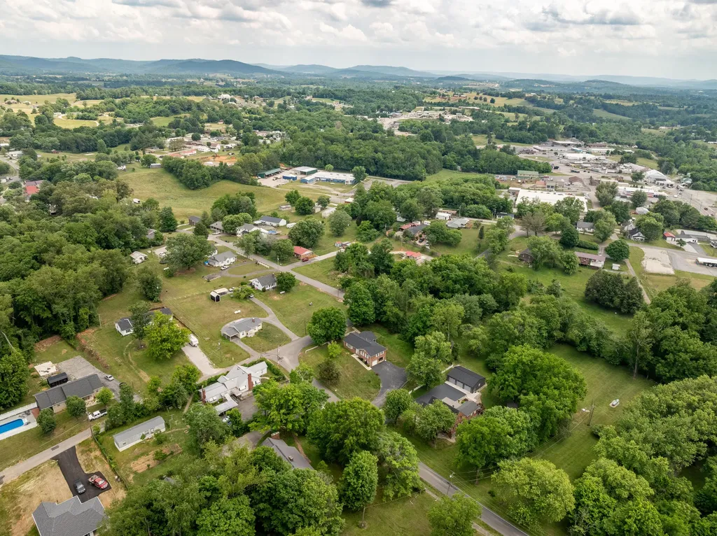 315 Lovelace Street Albany KY 42602