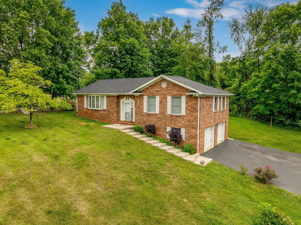 315 Lovelace Street Albany KY 42602