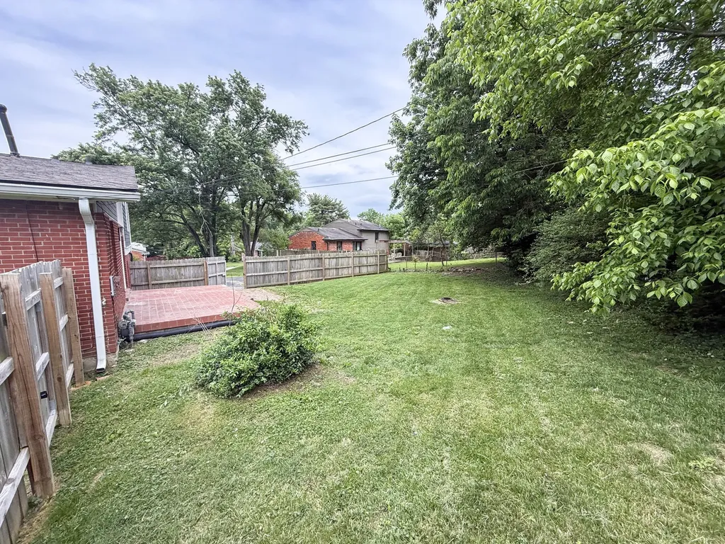 1034 Castleton Way Lexington KY 40517
