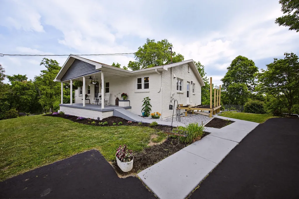 1525 Tennessee Ridge Road Parksville KY 40464