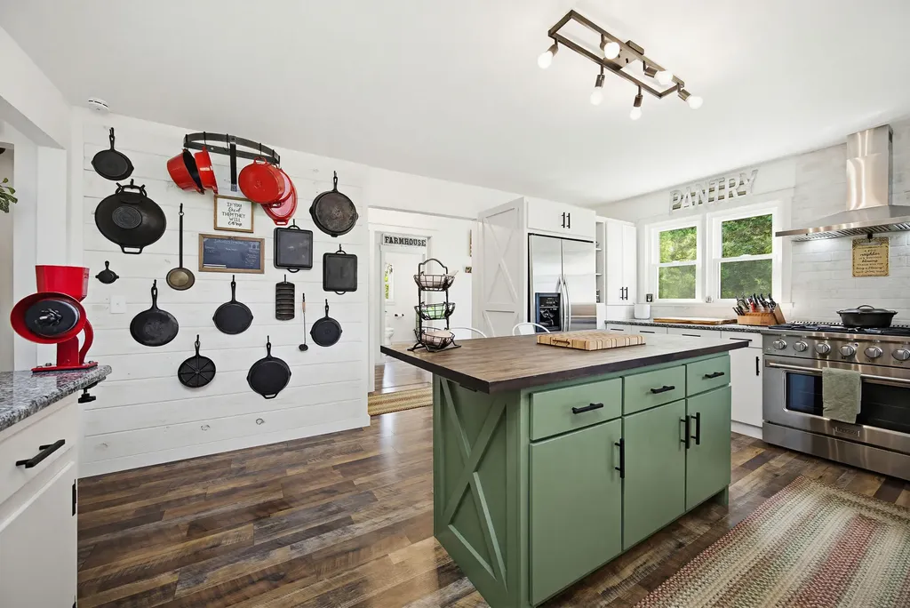 1525 Tennessee Ridge Road Parksville KY 40464
