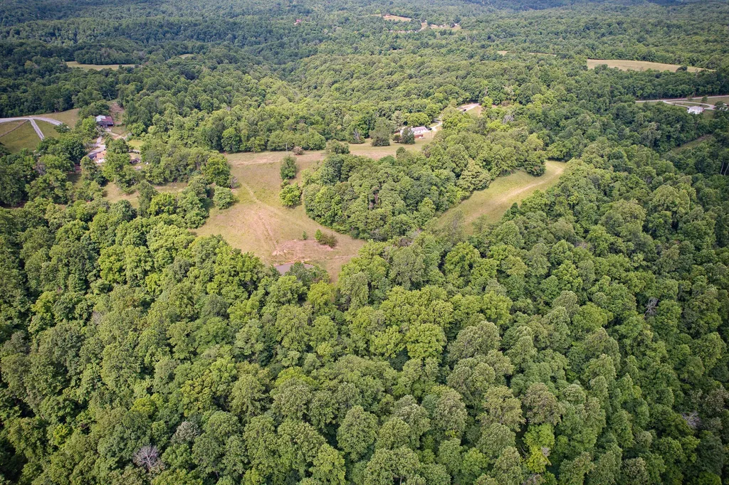 1525 Tennessee Ridge Road Parksville KY 40464