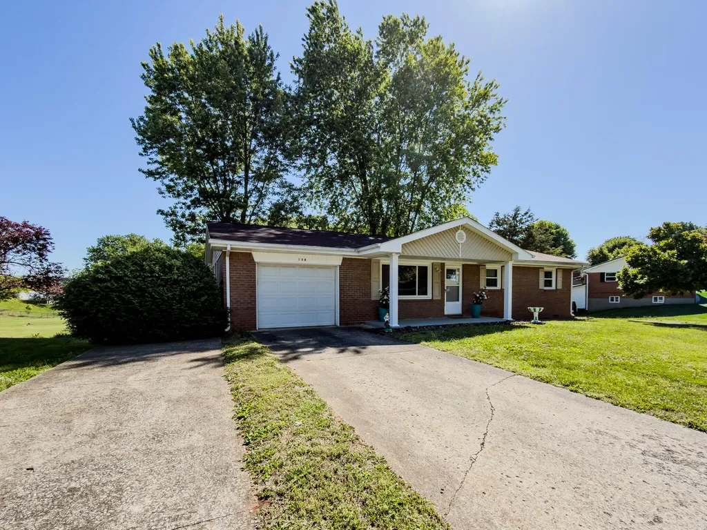 134 Happy Circle Drive Somerset KY 42501