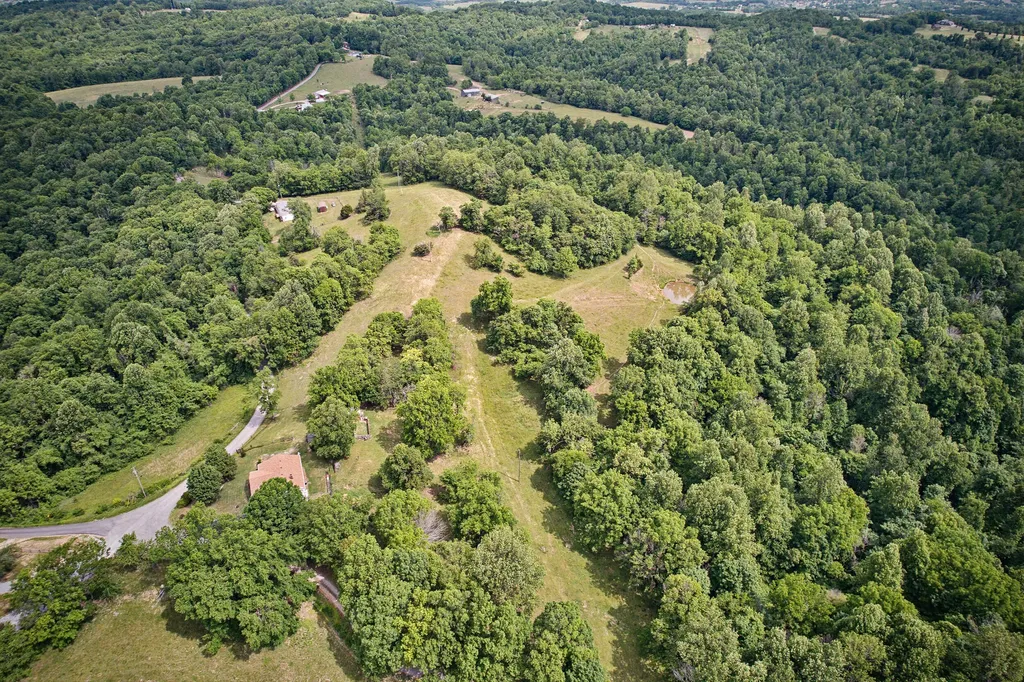 1525 Tennessee Ridge Road Parksville KY 40464