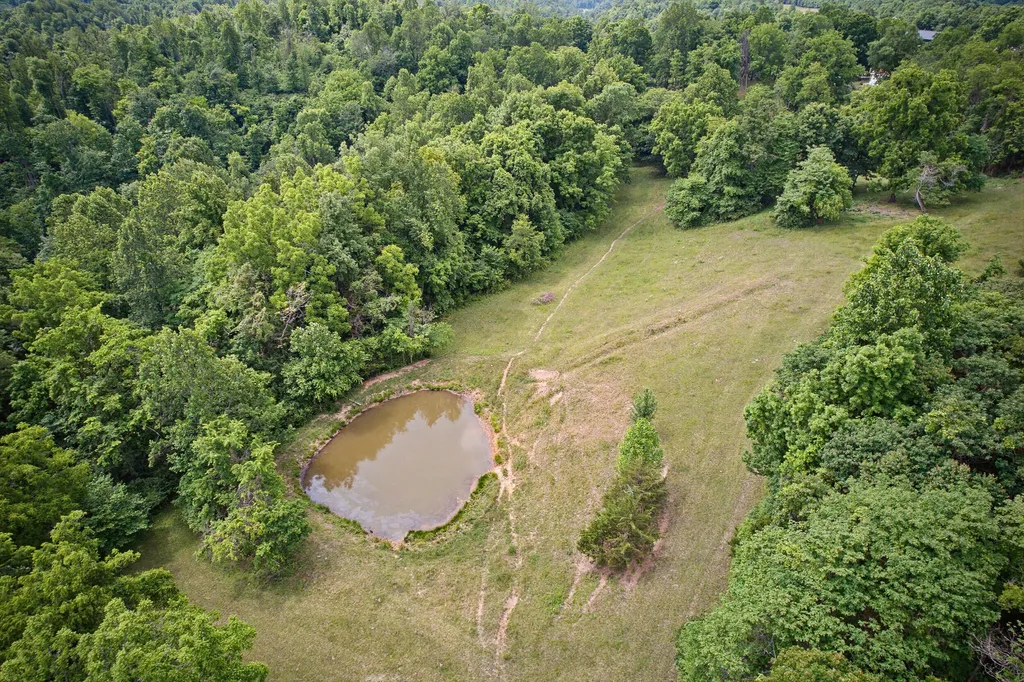 1525 Tennessee Ridge Road Parksville KY 40464