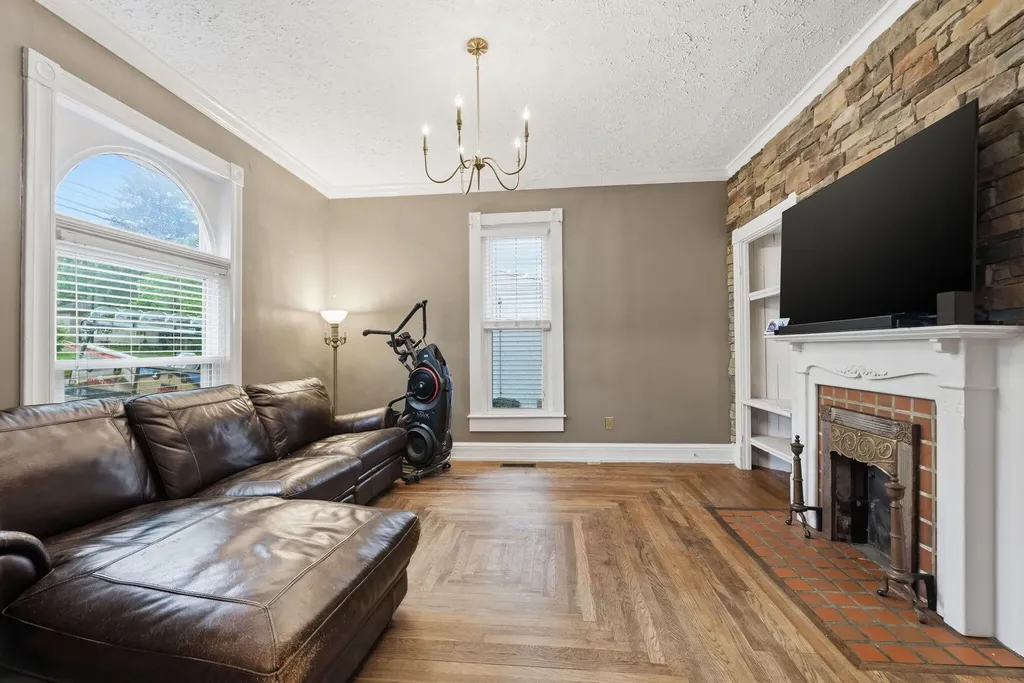341 N Broadway Street Georgetown KY 40324