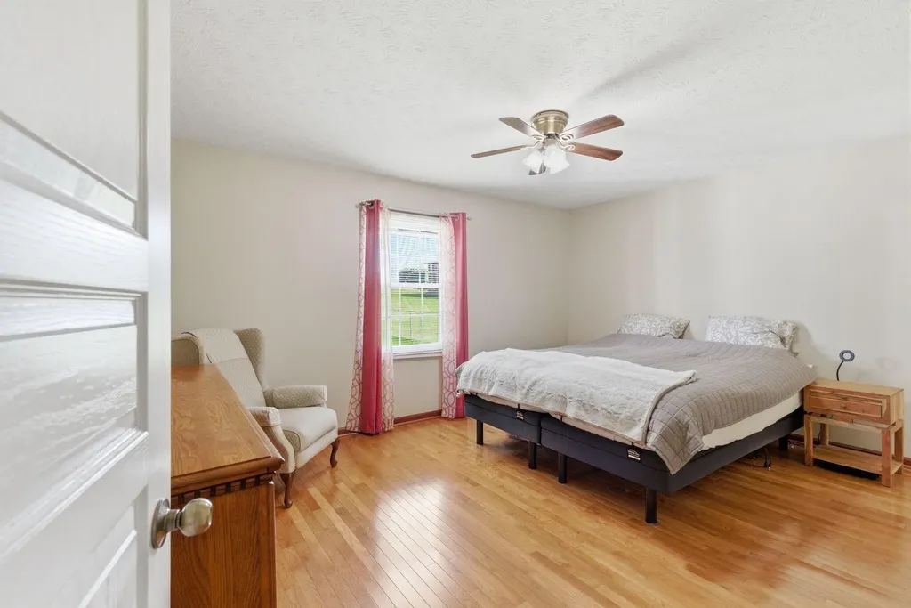 1036 Raintree Drive Richmond KY 40475