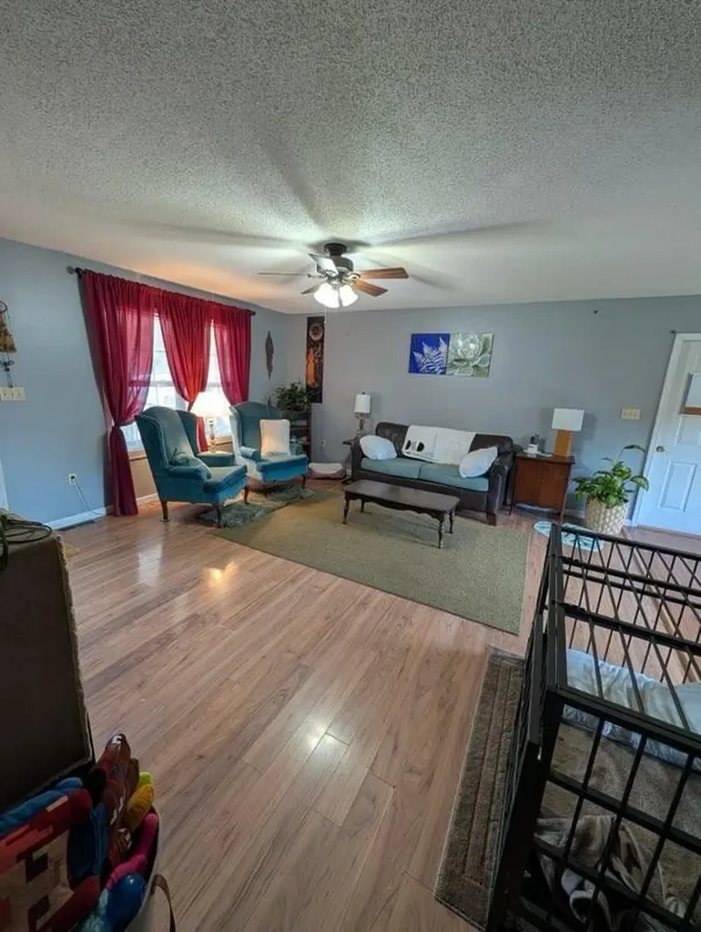 17 Cecelia Lane Corbin KY 40701