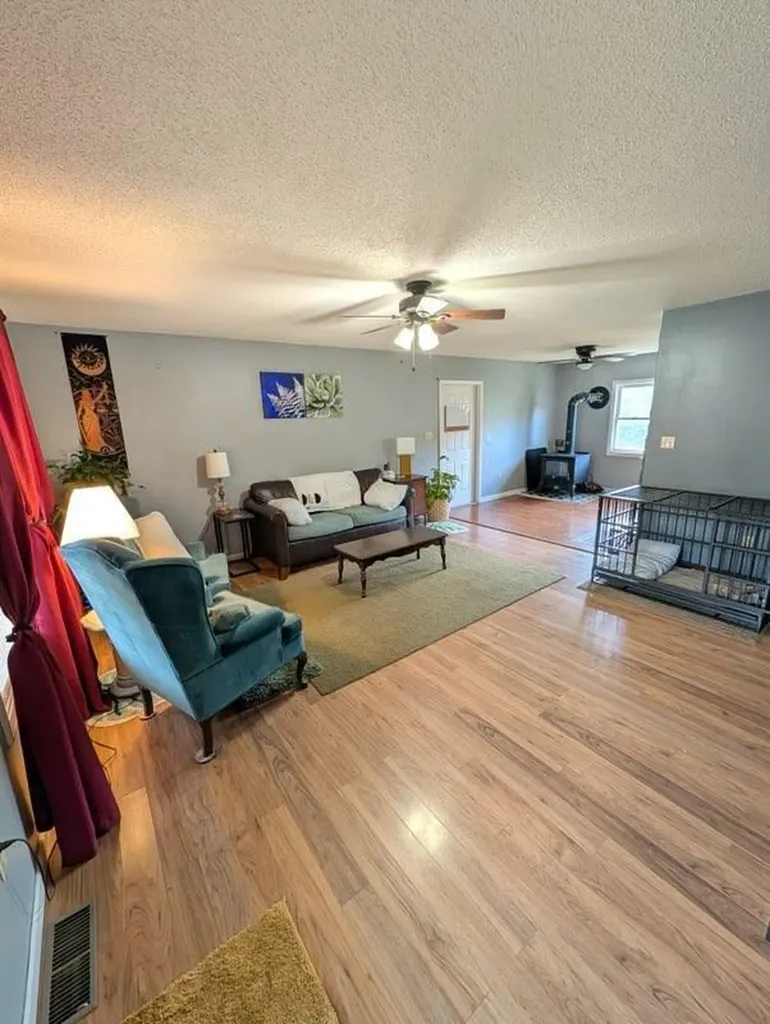 17 Cecelia Lane Corbin KY 40701