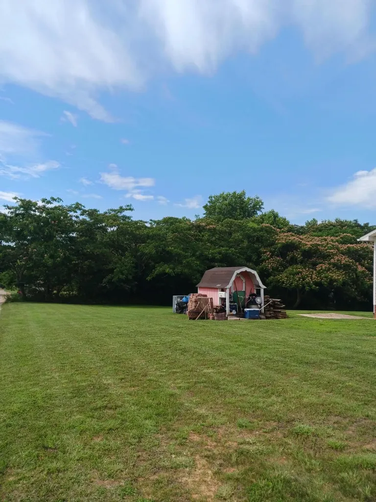 17 Cecelia Lane Corbin KY 40701