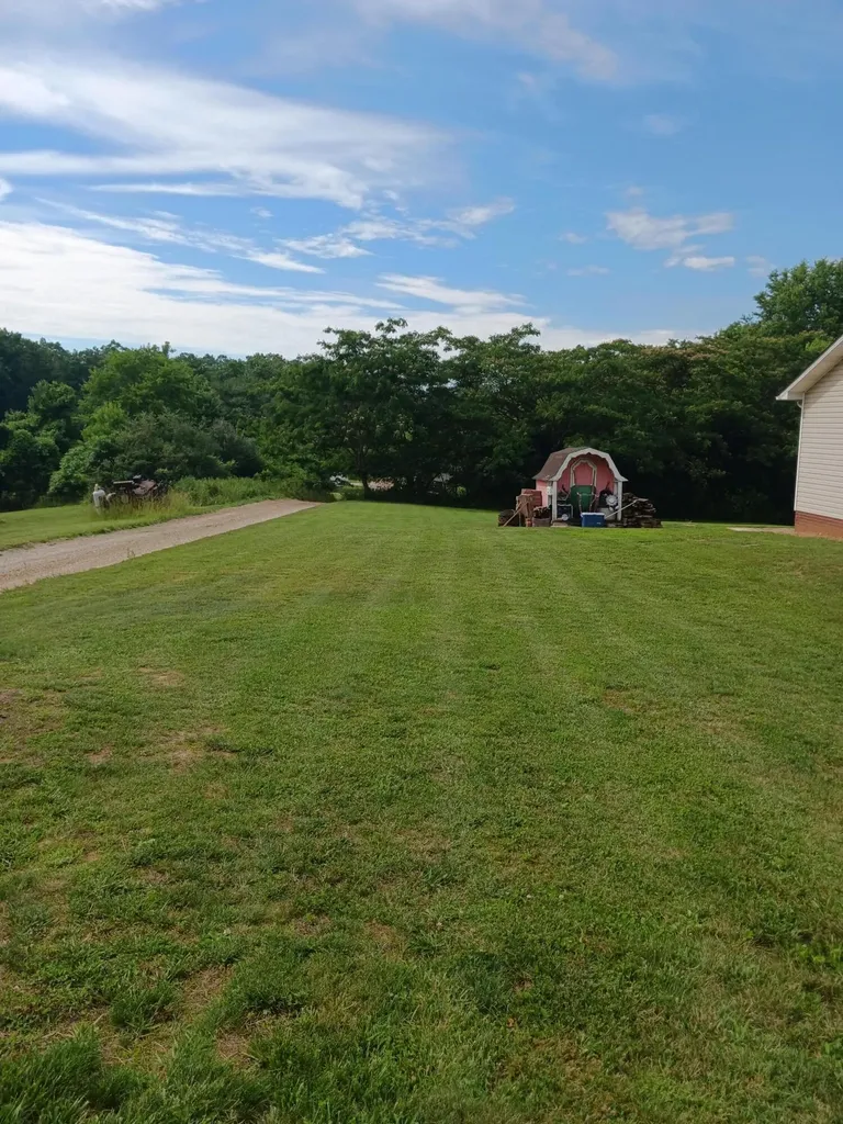 17 Cecelia Lane Corbin KY 40701
