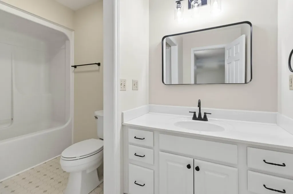 176 Redwood Lane Corbin KY 40701