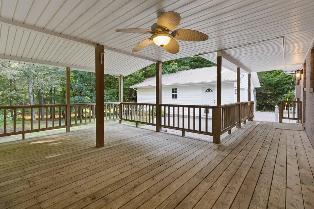 176 Redwood Lane Corbin KY 40701