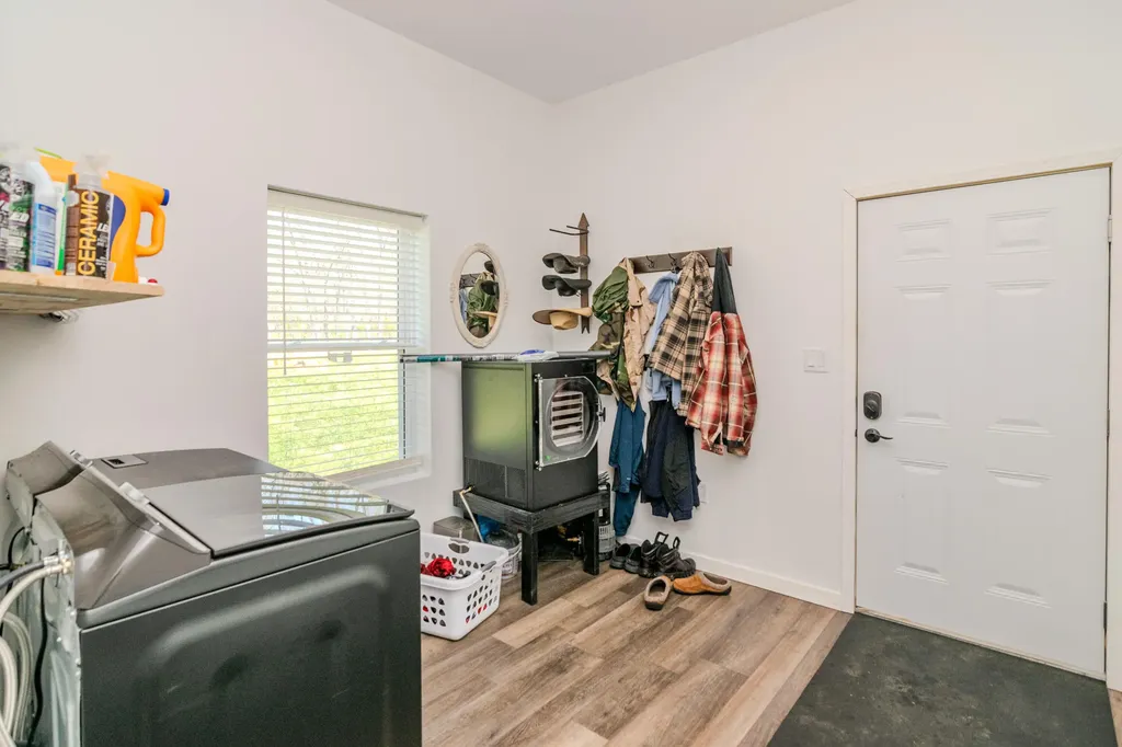4174 Fall Lick Road Lancaster KY 40444