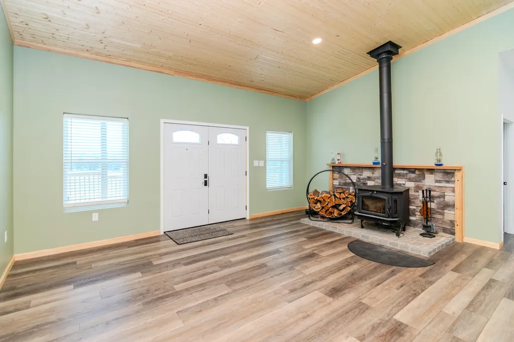 4174 Fall Lick Road Lancaster KY 40444