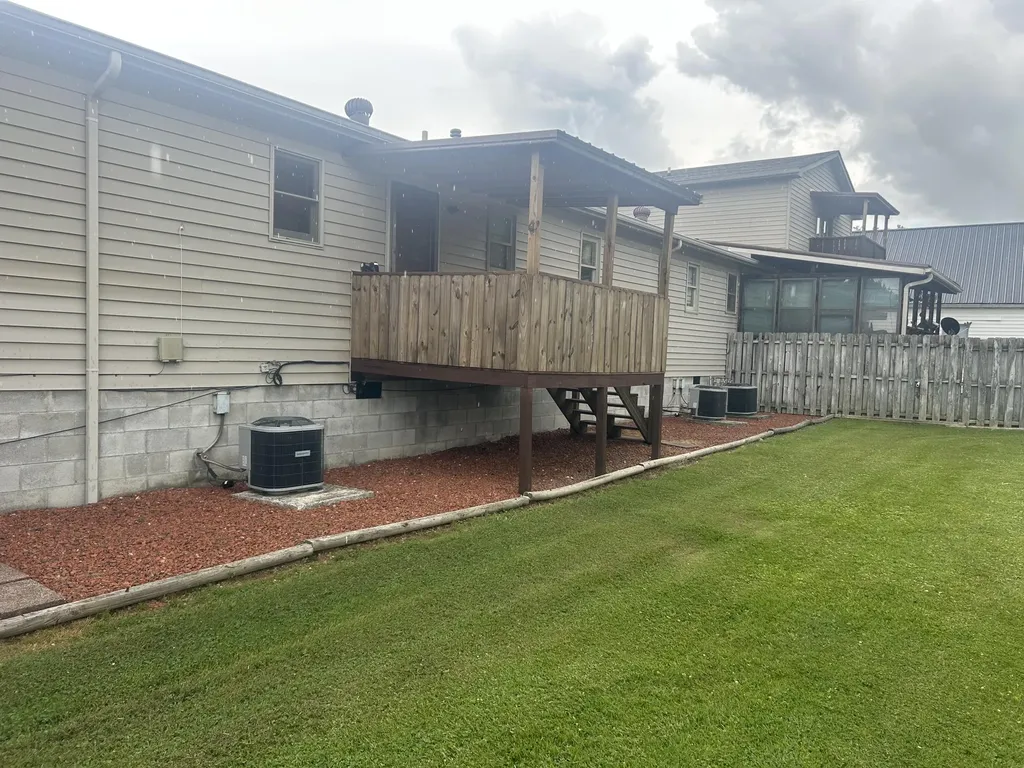 119 Fifth Avenue Clay City KY 40312