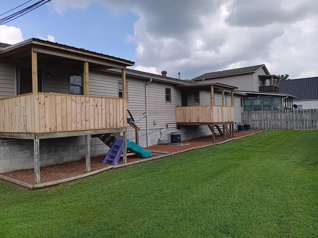119 Fifth Avenue Clay City KY 40312
