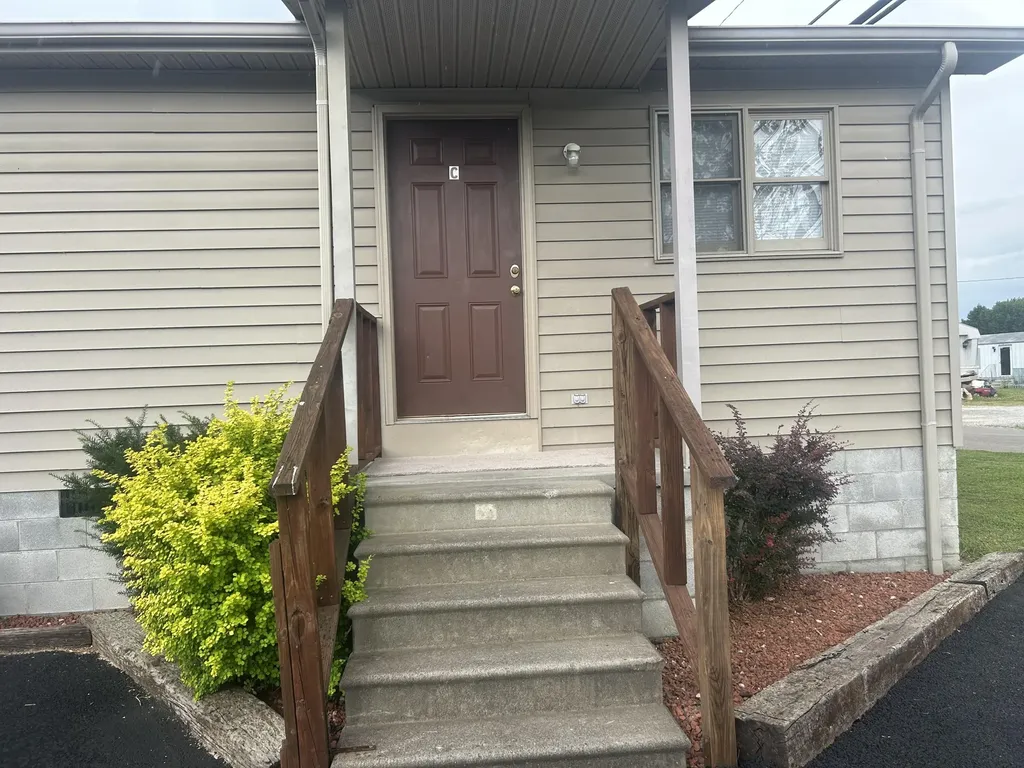 119 Fifth Avenue Clay City KY 40312