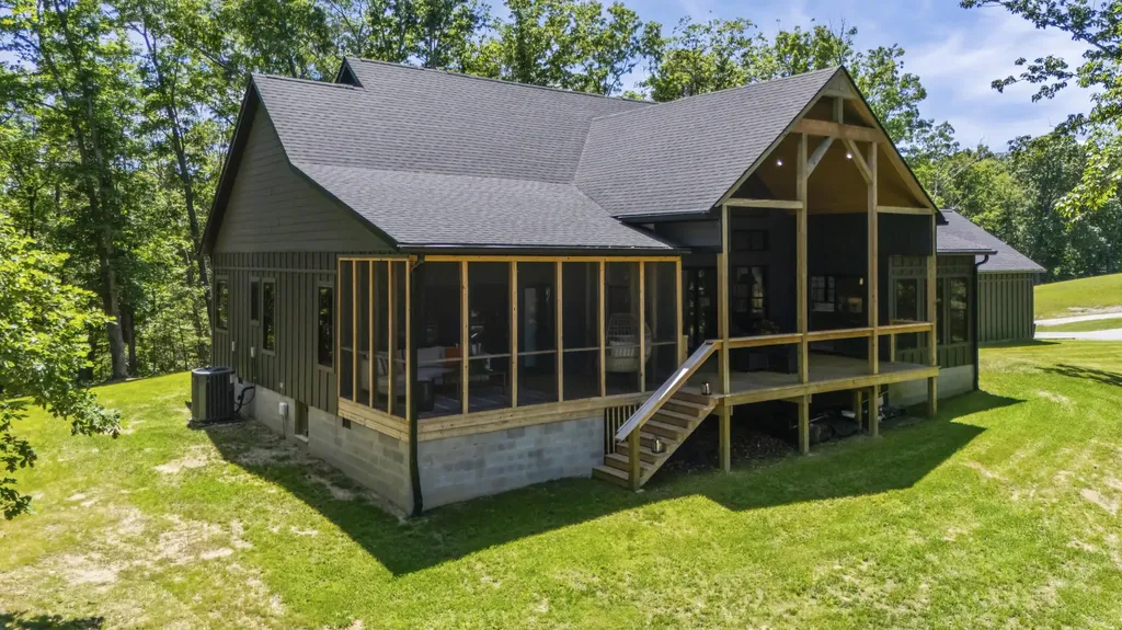 330 Spencer Lane Winchester KY 40391