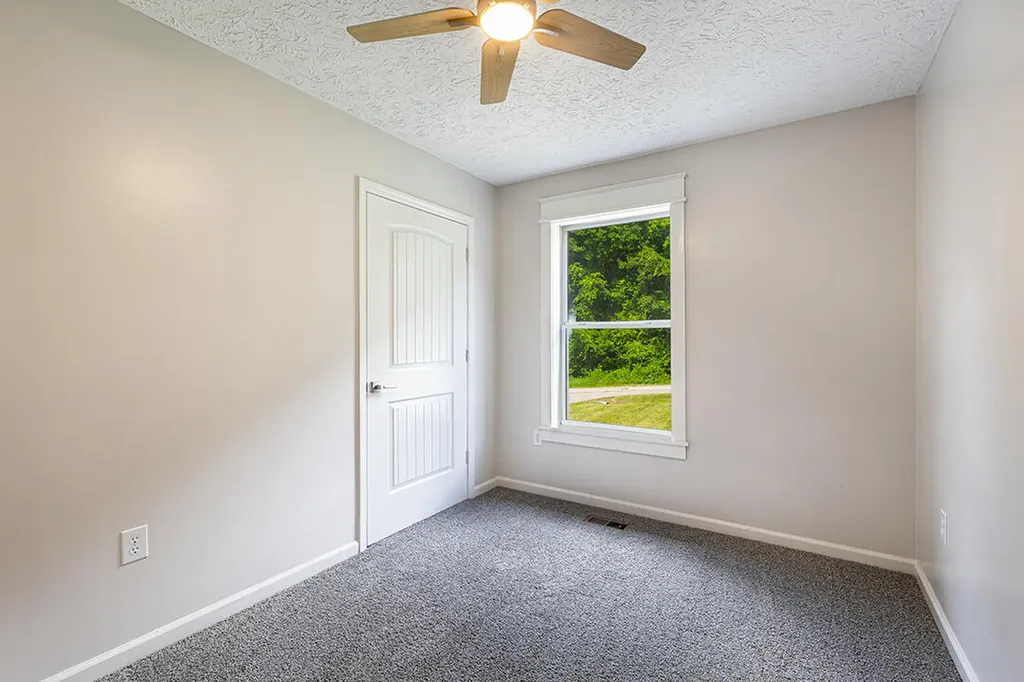 566 Lantern Way Frenchburg KY 40322