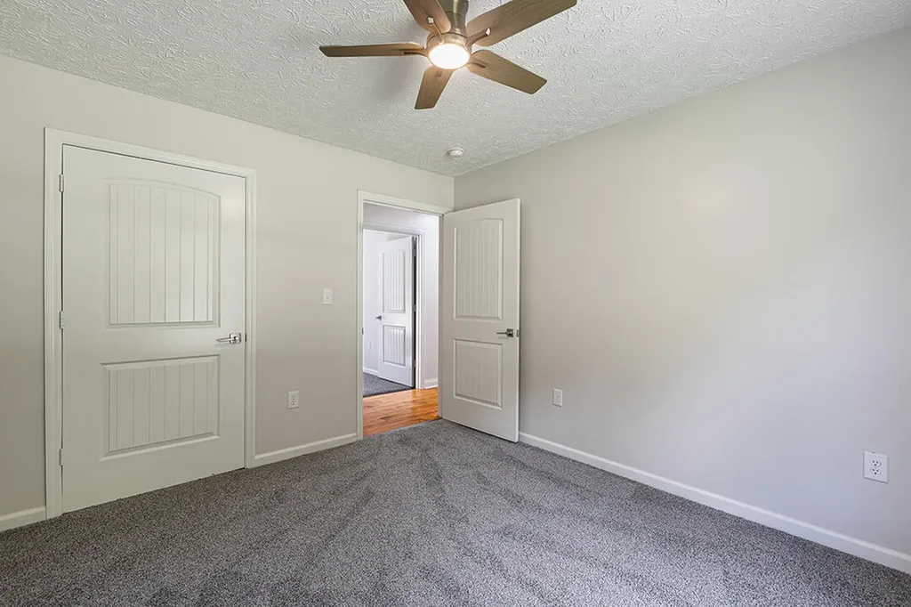 566 Lantern Way Frenchburg KY 40322