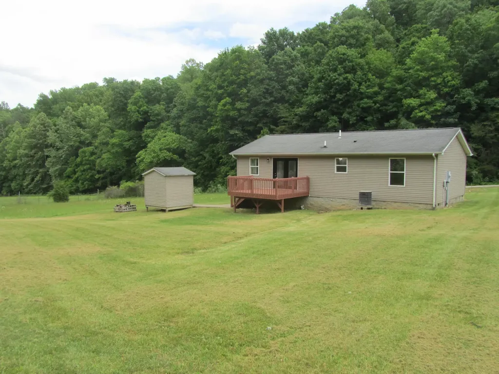 566 Lantern Way Frenchburg KY 40322