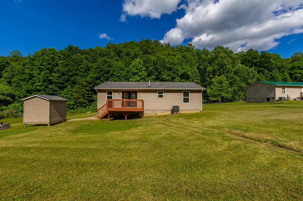566 Lantern Way Frenchburg KY 40322