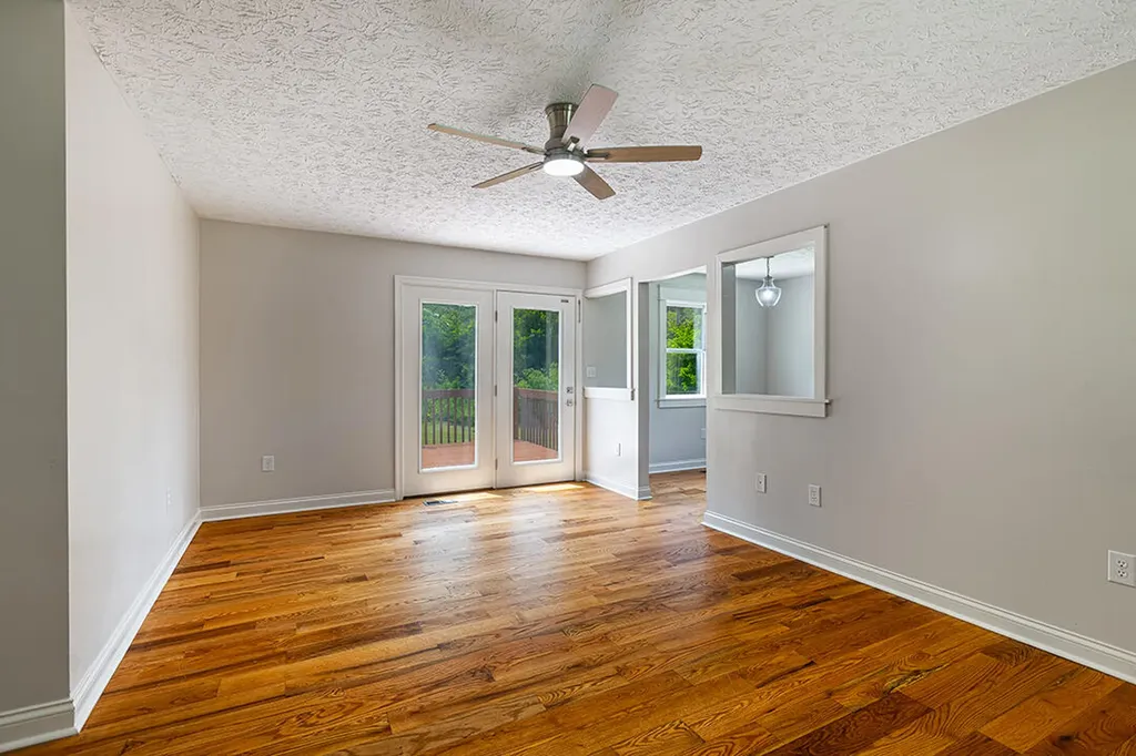566 Lantern Way Frenchburg KY 40322