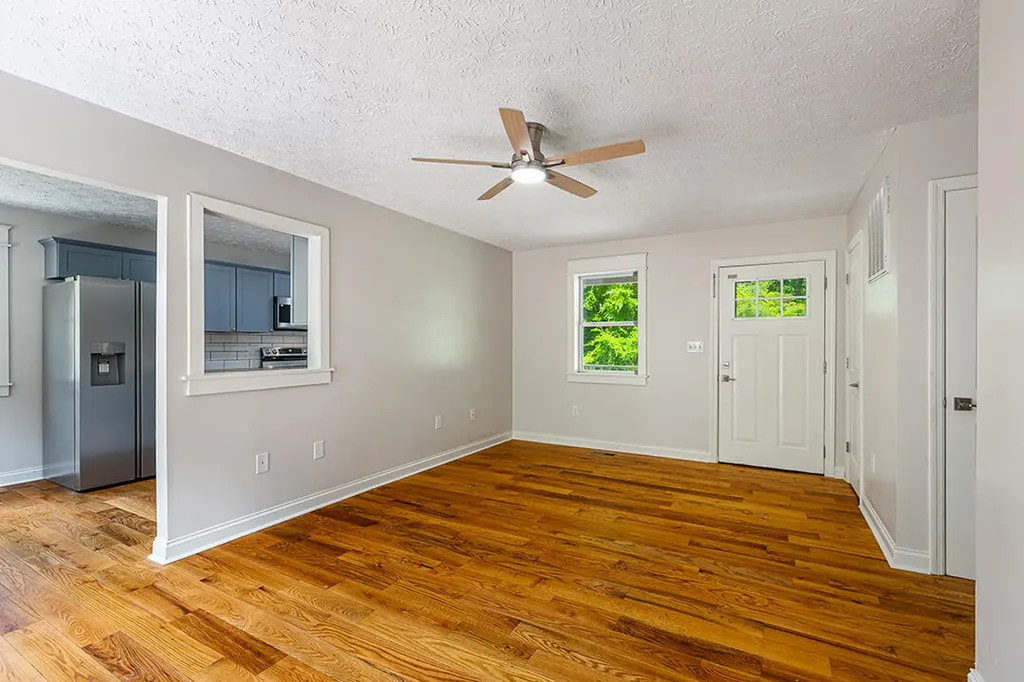 566 Lantern Way Frenchburg KY 40322