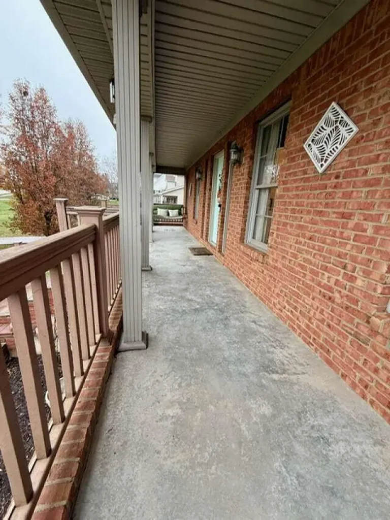 131 Creekside Drive Danville KY 40422