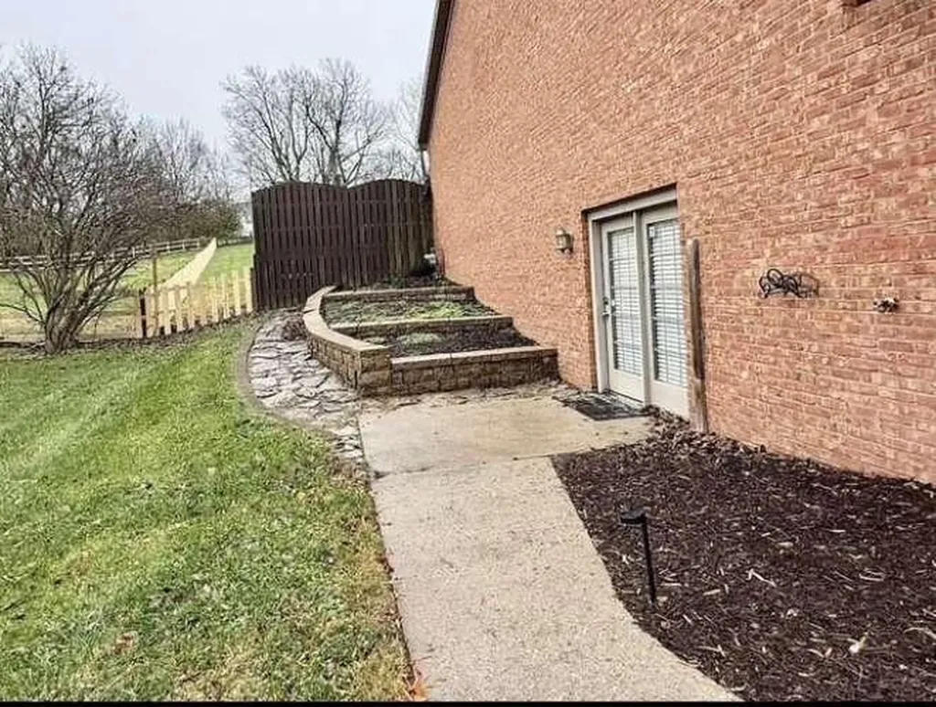 131 Creekside Drive Danville KY 40422