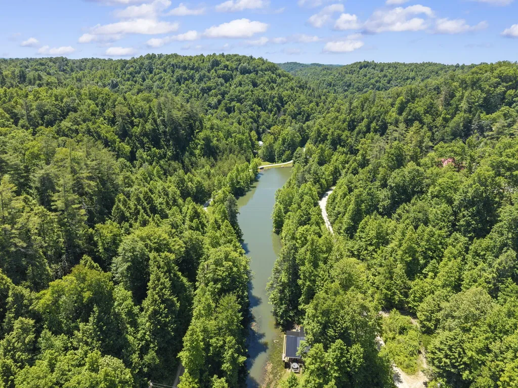 611 Paradise Drive Rogers KY 41365