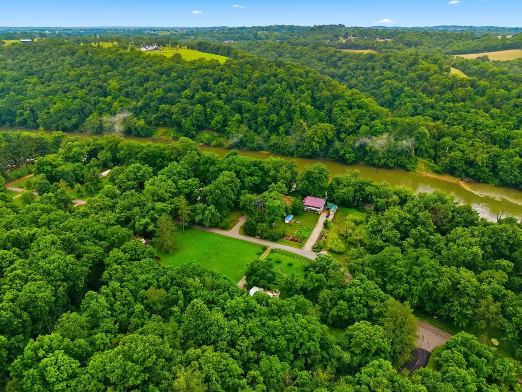 1380 Shore Acres Road Frankfort KY 40601