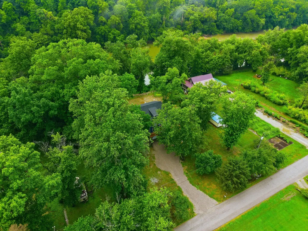 1380 Shore Acres Road Frankfort KY 40601