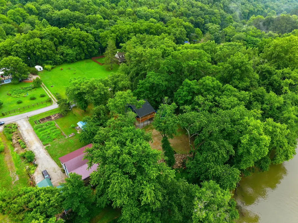 1380 Shore Acres Road Frankfort KY 40601