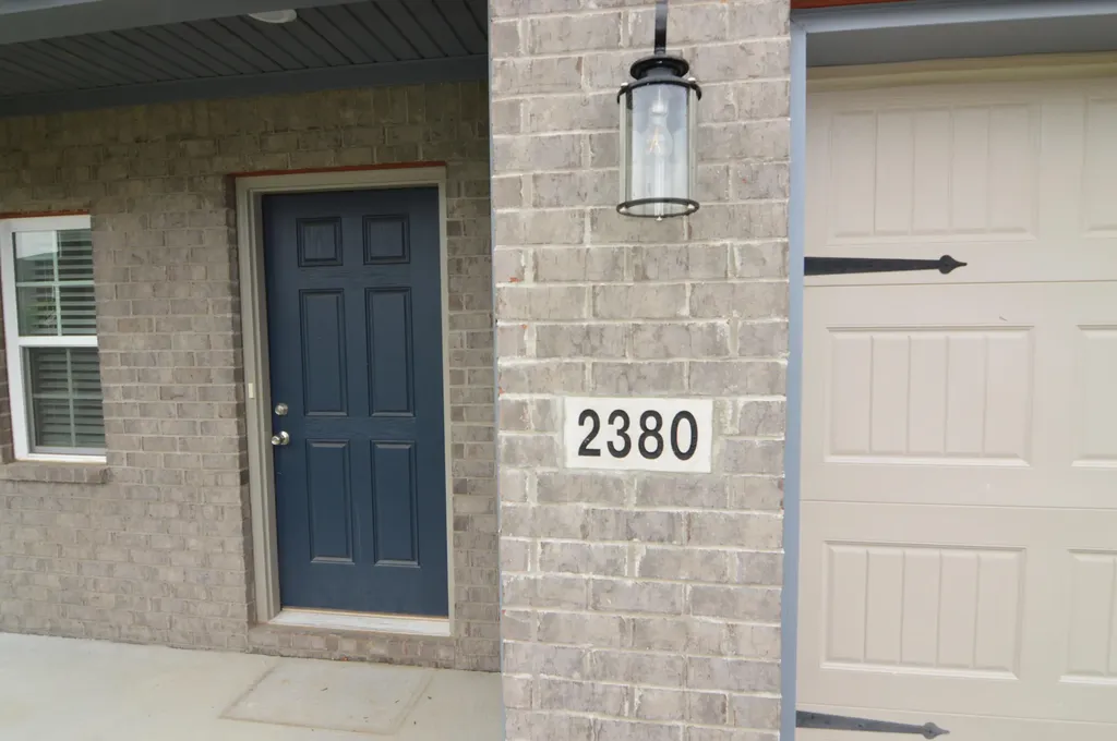 2380 Geranium Lane Lexington KY 40511