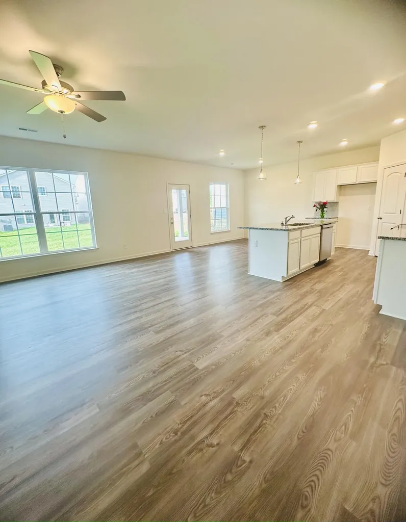 2380 Geranium Lane Lexington KY 40511