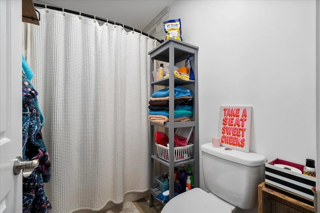 8017 Sea Hero Run Versailles KY 40383