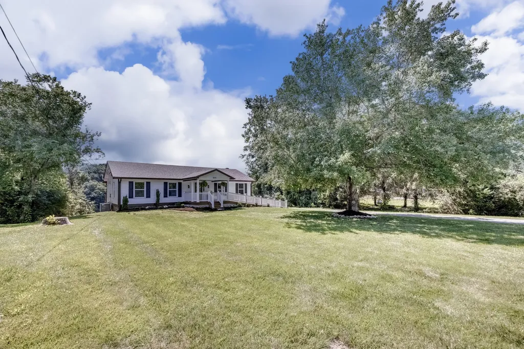 3075 Waterworks Road Danville KY 40422