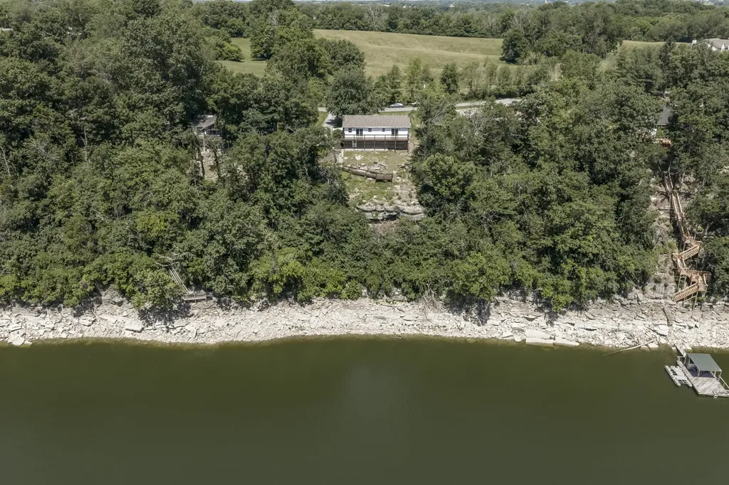 3075 Waterworks Road Danville KY 40422